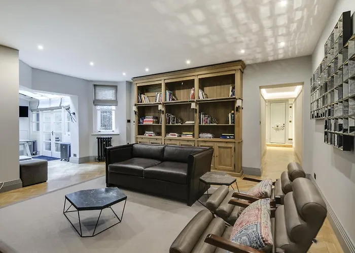 The Hanover Suite